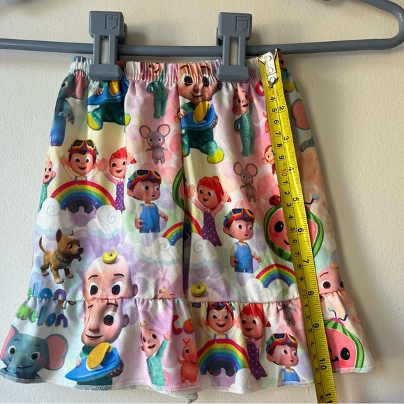 Cocomelon Toddler Girl 2-Piece Outfit Ruffle Sleeve Top & Shorts Set Size 12-18M - Picture 10 of 13